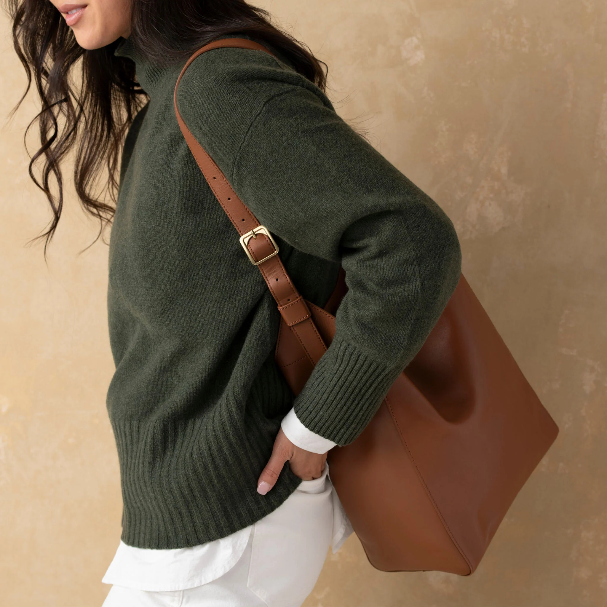 Cecilia Go-To Shoulder Bag Caramel - Image 4