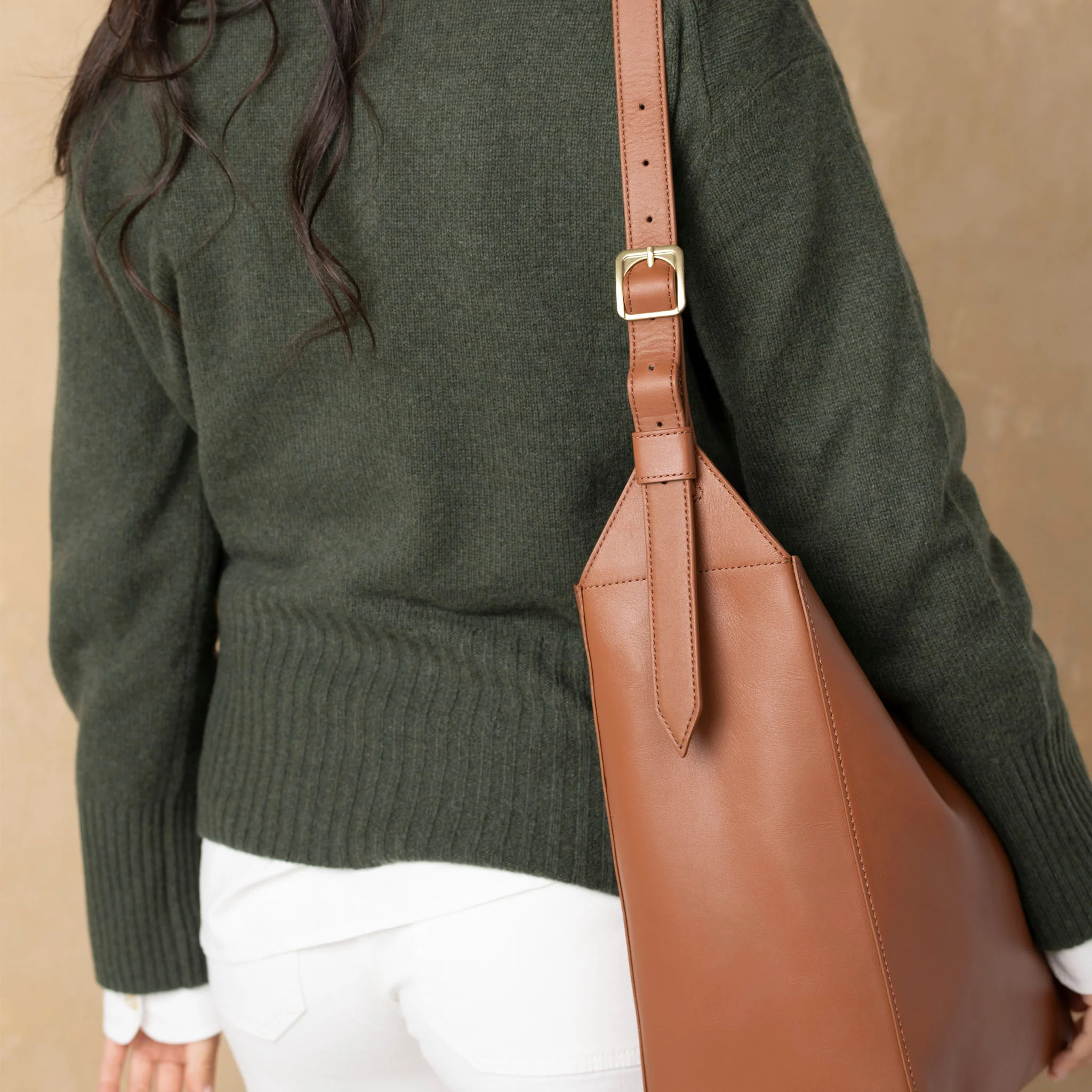 Cecilia Go-To Shoulder Bag Caramel - Image 6