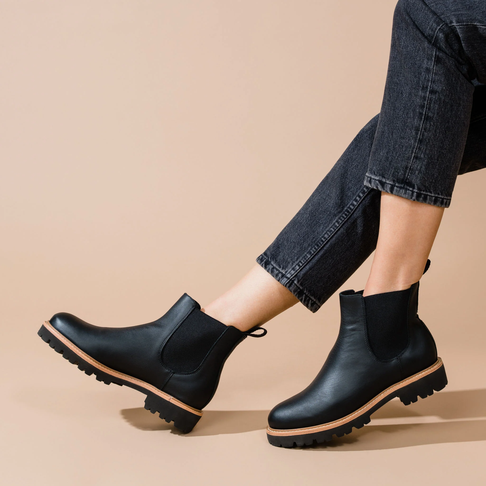Go-To Lug Chelsea Boot 2.0 Black - Image 10