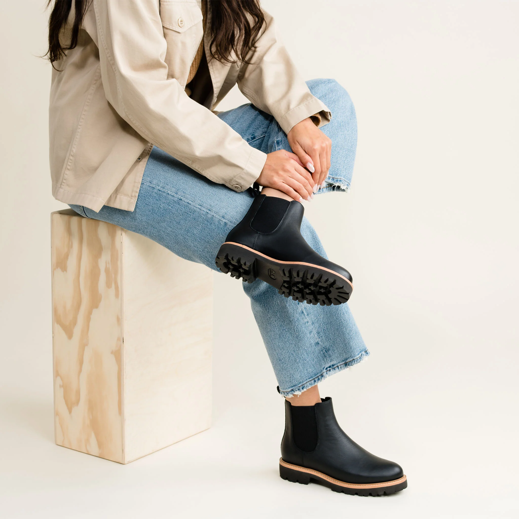 Go-To Lug Chelsea Boot 2.0 Black - Image 12