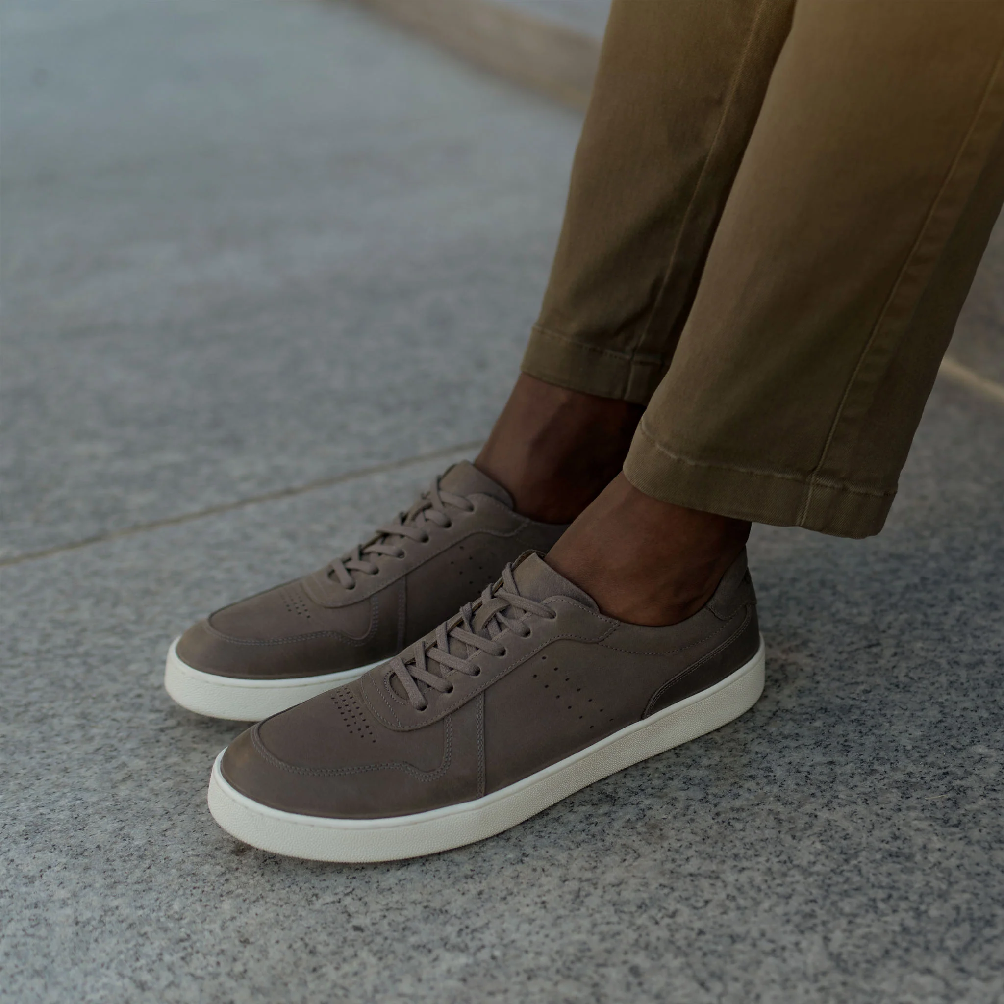 Men's Beto Go-To Court Sneaker Grey - Image 7