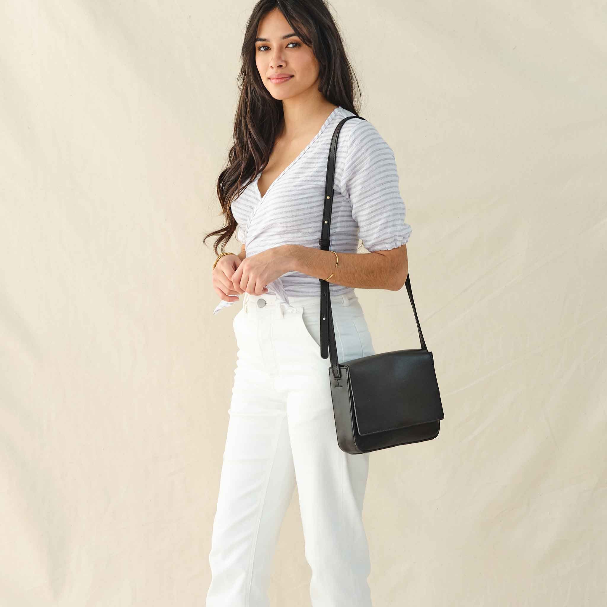 Clara Crossbody Black - Image 4